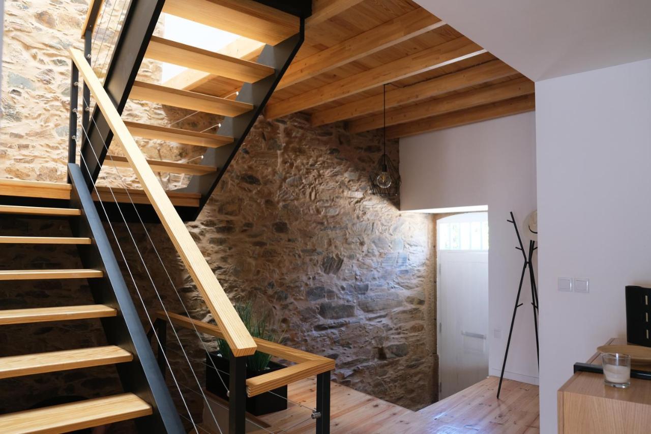 Casa Da Ribeira Guesthouse Cha de Alvares المظهر الخارجي الصورة